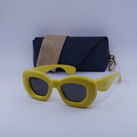 Loewe LW40117I 39A Cat Eye Sunglasses – Shiny Yellow/Grey main image 5